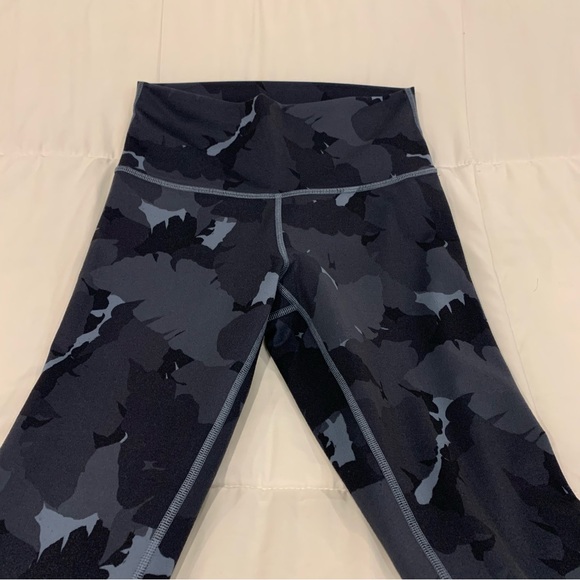 LULULEMON - Align High-Rise Leggings - Camouflage - Blue/Grey - Women’s 6 - Picture 4 of 4